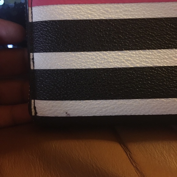 Kate spade multiple sections wallet - Picture 4 of 6